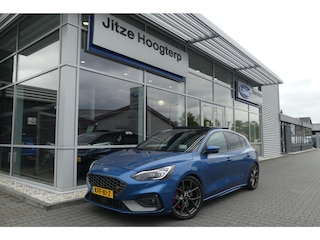 Ford Focus 2.3 EcoBoost ST-3 PERFORMANCE PACK, PANO, HUD, WINTER PACK, ADAPT. CRUISE, CLIMA, NAVI, APPLE CARPLAY/ANDROID AUTO, KEYLESS, B&O, ELEKT. STOELEN, ADAPT. DEMPING SYSTEEM, 96.530KM