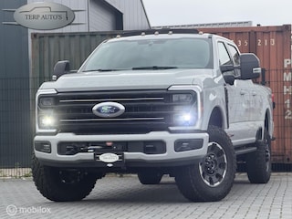 Ford F-250 USA 6.7 V8 Platinum Tremor