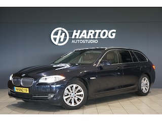 BMW 5-serie Touring 520i *MOTOR DEFECT* + LEDER / STOELVERWARMING / ENTERTAINMENT