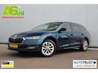 Skoda Octavia Combi 1.0 e-TSI Business Edition Plus Automaat Trekhaak Virtual Navigatie Achteruitrijcamera Stoelverwarming Adaptive Cruise