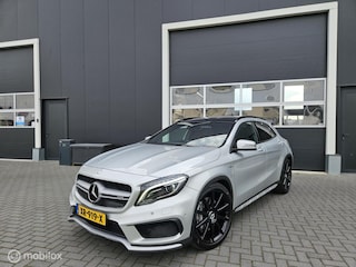 Mercedes-Benz GLA AMG 45 4Matic | Panorama | Kuipstoelen |