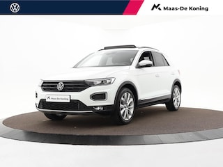 Volkswagen T-Roc 1.5 TSI 150pk DSG Sport · Panoramadak · Camera · Afn. Trekhaak · Dodehoeksensor · ACC · 18"Velgen · Sfeerverlichting · Sportstoelen ·