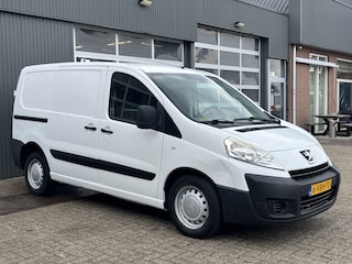 Peugeot Expert 229 1.6 HDI L1H1 Airco Schuifdeur Trekhaak 1470kg trekgewicht 3-Persoons