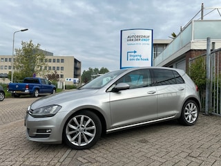 Volkswagen Golf 1.4 TSI ACT Connected Series  Automaat  Trekhaak  Sportstoelen  NAVI  DAB+