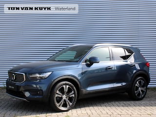 Volvo XC40 2.0 T4 Inscription Automaat / Leder interieur / 360* camera / All seasonbanden / Privacy Glass / Reservewiel