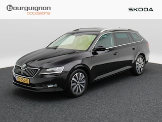 Skoda Superb Combi 1.6 TDi 120 Pk Greenline Business | Stoelverwarming | Climatronic | Cruise Control | Parkeersensoren | Bi-xenon Koplampen | CarPlay | 17 Inch