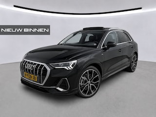 Audi Q3 35 TFSI S Line Pro Line S S-Line | Panoramadak | Stoelverwarming | Camera | Cruise Control | Apple Carplay | Dodehoekdetectie | Navigatie | Parkeersensoren |