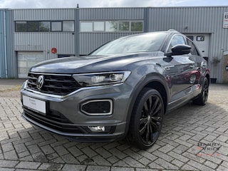 Volkswagen T-Roc 1.5 TSI Sport Business R | Afneembare Trekhaak | Adaptieve Cruisecontrol | Digitaal Dashboard | Dealeronderhouden | Verwacht |