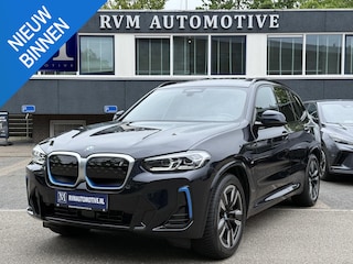 BMW iX3 Executive 80 kWh M-Sport |SOH 99% | ELEKTRISCHE TREKHAAK| ELEKTRISCHE ACHTERKLEP| PANORAMADAK| DRIVING ASSISTENT PROFESSIONAL| DODE HOEK SENSOR| STOELVERWARMING