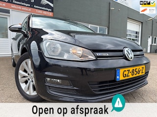 Volkswagen Golf Variant 1.0 TSI Comfortline van 2de Eig met parkeersensoren en navigatie en bluetooth telefoon / media en airco