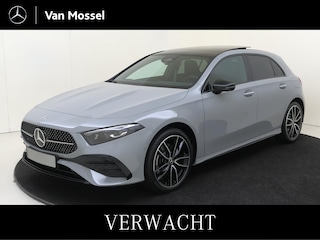 Mercedes-Benz A-klasse 250 e 140 Year Edition / Panoramadak / Sfeerverlichting / 19inch / Night-Pakket / Prijs incl. inruilpremie
