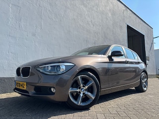 BMW 118i High Executive Automaat