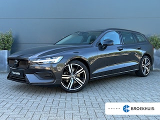 Volvo V60 2.0 B3 Essential | Sport pakket | 19" R-Design velgen! | Cruise Control | Apple Carplay | DAB | Draadloze lader |