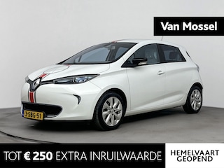Renault Zoe Q210 Zen Quickcharge 40 kWh Koopaccu 89PK | Navigatie | Climate Control | Parkeersensoren | Cruise Control