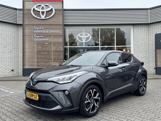 Toyota C-HR 2.0 HYBRID DYNAMIC NL-AUTO AFN-TREKHAAK APPLE/ANDROID 18'' LM-VELGEN LED KEYLESS PARK-SENSOREN NAVI AD-CRUISE
