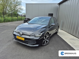 Volkswagen Golf 1.5 eHybrid Life Edition 204Pk DSG/AUTO | Glazen panorama-dak | Achteruitrijcamera | Cruise control adaptief | Apple carplay Android auto | Keyless Entry/Start | Parkeer assist | DAB | LED | 18"LMV