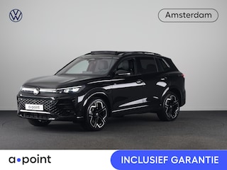 Volkswagen Tiguan 1.5 eHybrid R-Line Edition 272 pk Automaat (DSG) | Verlengde garantie | Navigatie | Panoramadak | Trekhaak (wegklapbaar) | Parkeersensoren (Park assist) | Rondomzicht camera | Lederen bekleding | R-Line |