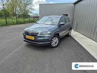 Skoda Karoq 1.5 TSI ACT Business Edition 150 Pk DSG/AUTO | Trekhaak | Achteruitrijcamera | Cruise control | Keyless Entry/start | Stoelverwarming | Navigatie | Apple carplay Android auto | 16"LMV