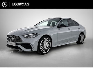 Mercedes-Benz C-klasse 300 e Business Solution AMG | Nightpakket | Comfortpakket Plus | Middenconsole metaalstructuur | Trekhaak | Panoramaschuifdak | Smartphone integratie | 360° camera | Sfeerverlichting |