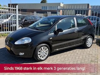 Fiat Punto Grande 1.4 Edizione Blue & Me! NIEUWE APK l AIRCO ECC l MTF-STUUR l LMV l GOED ONDERHOUDEN!