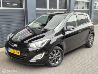 Hyundai i20 1.2 HP i-Motion | AIRCO | PDC | CRUISE | ELEK RAMEN | 15'' |