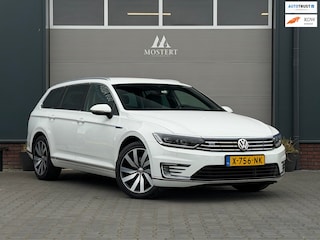 Volkswagen Passat Variant 1.4 TSI/218pk GTE Highline|2017|Dealer on|Stoelverw.|Trekhaak|Zwarte hemel|Apple-carplay|18" LMV