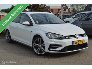 Volkswagen Golf 1.0 TSI Highline Business R