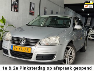 Volkswagen Jetta 1.6 Trendline/ AUTOMAAT/ nap/ 1jaar apk/ airco/ EL-ramen/ zeer nette auto.