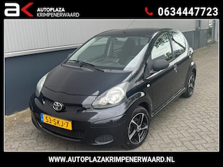 Toyota Aygo 1.0-12V Now carplay Nieuwe apk airco