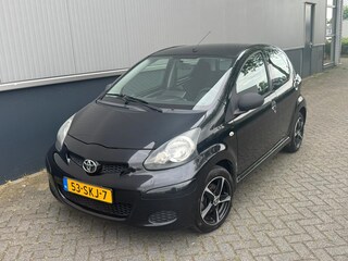 Toyota Aygo 1.0-12V Now carplay Nieuwe apk airco