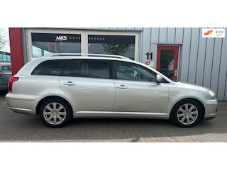 Toyota Avensis Wagon 1.8 VVTi Terra Carplay