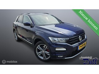 Volkswagen T-Roc 1.5 TSI Sport Panoramadak Trekhaak Cruise!!