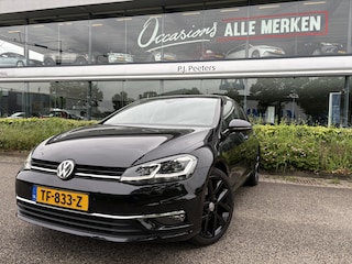 Volkswagen Golf 1.4 TSI Highline Business R Airco - Apple carplay - Schuifkanteldak - Parkeersensor - Stoelverwarming - Navigatie - Achteruitrijcamera - Mistlampen - Cruise control - Licht metalen velgen 17 inch - Led verlichting - Blu - Dakspoiler - Elektrische ramen - Stuur leder - Stuur multifunctioneel