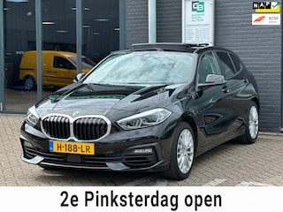 BMW 118i Executive Edition/PANO-DAK/NAVI/CARPLAY/LED/NL AUTO NAP!!