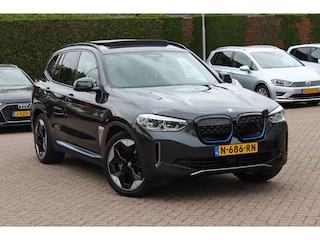 BMW iX3 High Executive 80 kWh / SoH 94,9% / Trekhaak / Panoramadak / 360Camera / Head-up / 20'' / Leder / Harman Kardon / Navigatie / Memory seats / Dodehoek / DAB / Stoelverwarming / Cruise Control Adaptief