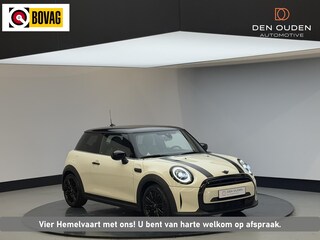 Mini Cooper 1.5 Classic | Automaat | Panodak | Black Optic pakket | Carplay | NL Auto