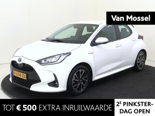 Toyota Yaris 1.5 Hybrid Dynamic | Navigatie | Lichtmetalen Velgen | Achteruitrijcamera | Climate Control | Keyless entry |