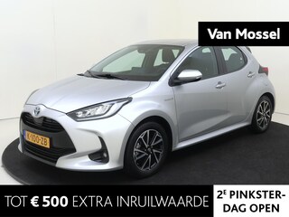Toyota Yaris 1.5 Hybrid Dynamic | Navigatie | Lichtmetalen Velgen | Achteruitrijcamera | Climate Control | Keyless entry |