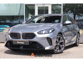 BMW 1-serie (f70) 120 M-SPORT 150pk AUT I Carplay I Harman Kardon I Navi I DAB I Sfeerverlichting