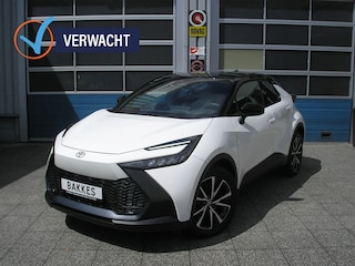 Toyota C-HR PHEV Plug-In Hybrid Dynamic Bi-Tone