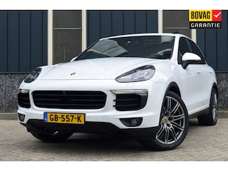 Porsche Cayenne 3.0 S E-Hybrid Rijklaarprijs-Garantie Panorama Leder Luchtvering Apple carplay Trekhaak Led