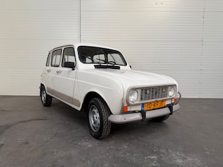 Renault 4 R 4 GTL in prachtige staat gerestaureerd