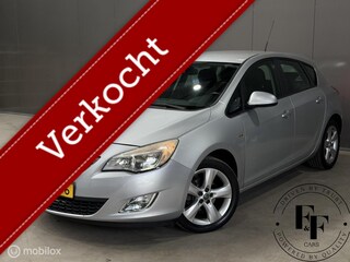 Opel Astra 1.6 Cosmo | NAP | Trekhaak | CarPlay
