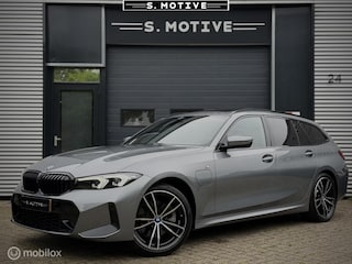 BMW 3-serie Touring 330e M-Pakket, Pano, Memory, 360, Headup