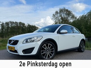Volvo C30 1.6 D2 Advantage | 1e Eigenaar | slechts 119.754 km | 17" Velgen | Clima | Trekhaak | PDC | Cruise | 6 Versnellingen |