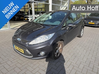 Ford Fiesta 1.25 Titanium | Autom. Airco | Cruise Control | LMV | Elekt. Ramen | PDC | APK tot 28-09-2026!