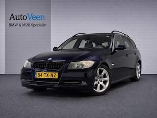BMW 3-serie Touring 325i High Executive (CRUISE CONTROL, NAVI, LEDER, PARKEERSENSOREN, GOED ONDERHOUDEN)