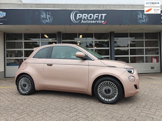 Fiat 500 Urban 42 kWh CARPLAY / ECC / LM VELGEN/ EERSTE EIGENAAR!