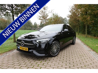 Mercedes-Benz C-klasse 200 Launch Edition AMG Line | 360° Camera | Panoramadak | Trekhaak | Sfeerverlichting |