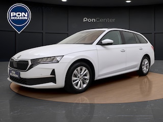 Skoda Octavia Combi 1.5 TSI Edition Plus | Trekhaak | Parkeerhulp | Stuur-/Stoelverwarming | Elek. Achterklep | Carplay | Getint Glas |